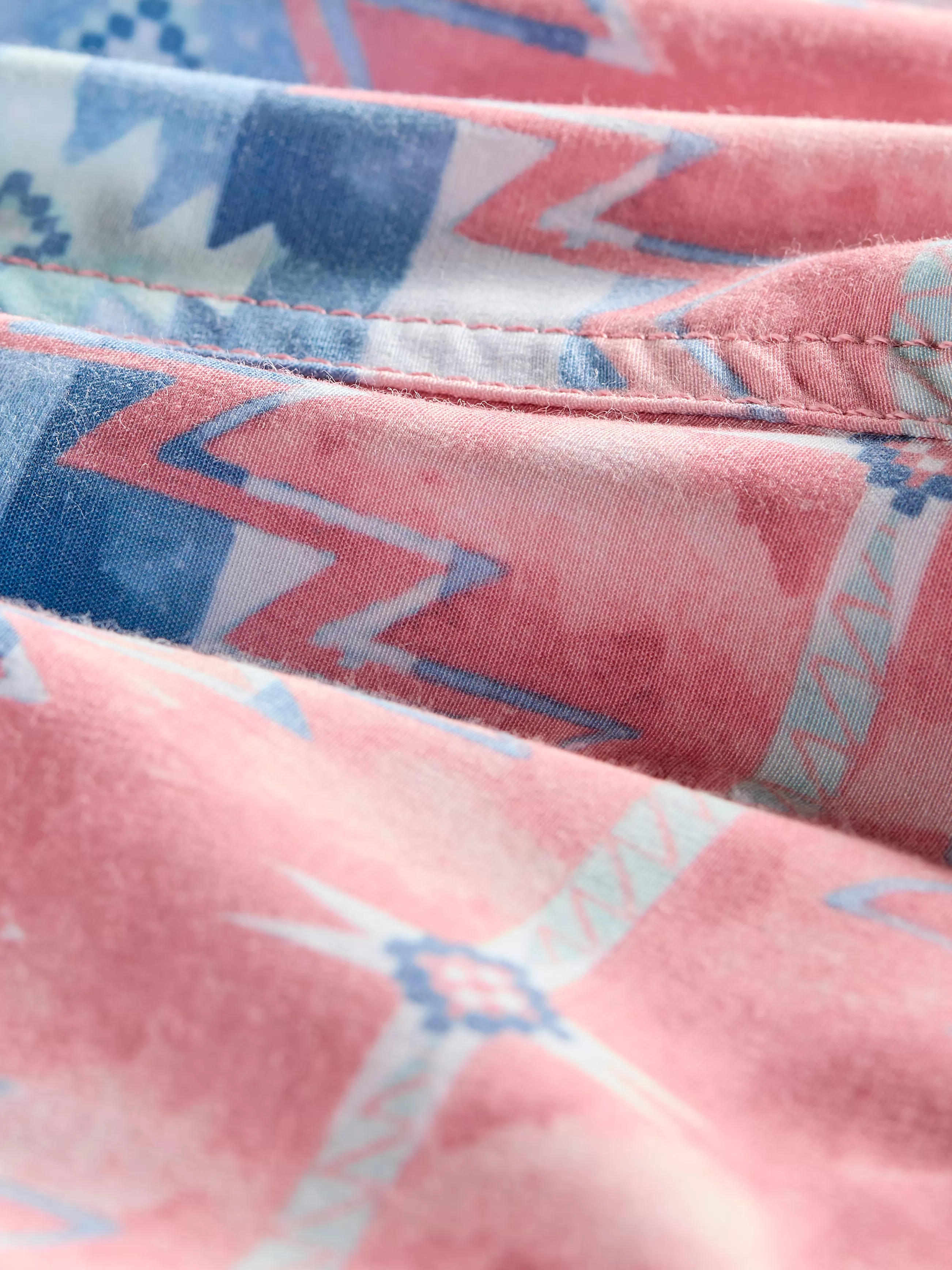 Kids Faherty Brand Kids Doug Good Feather All Day Shorts -